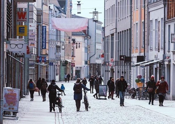 Top Asian Cities You Can’t Miss for Epic Shopping Trips!